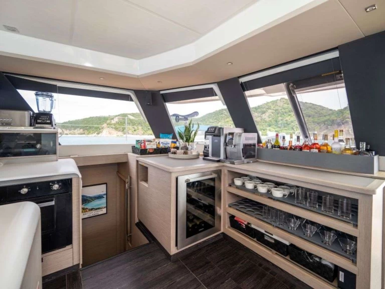 Bareboat Rental Luxury Yacht Fountaine Pajot with a boat licence