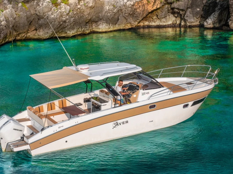 Motorboat rental with or without captain Saver Castro