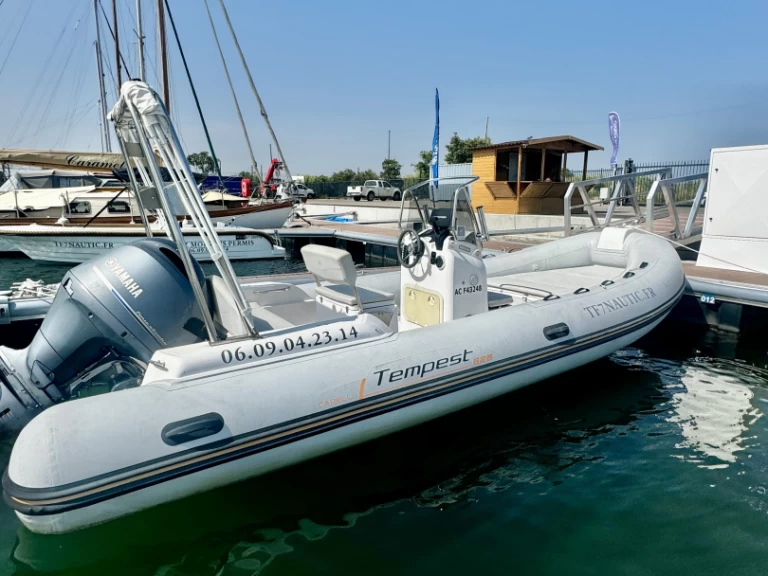 Boat rental Capelli Tempest 625 Easy in Sète on Samboat