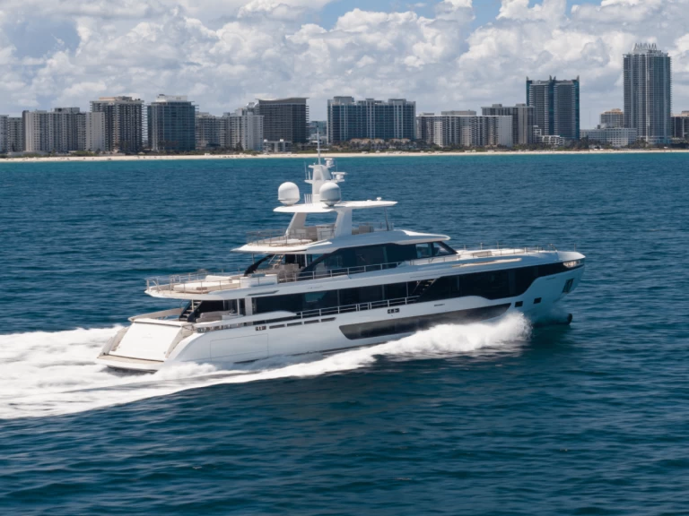 Boat rental Azimut Grande 36M in Miami on Samboat