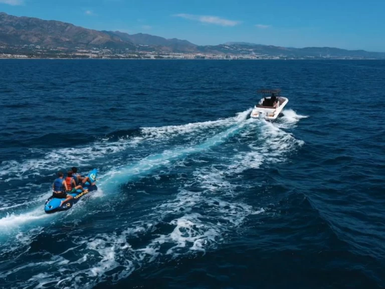 Bareboat Rental Motorboat Suzuki with a boat licence