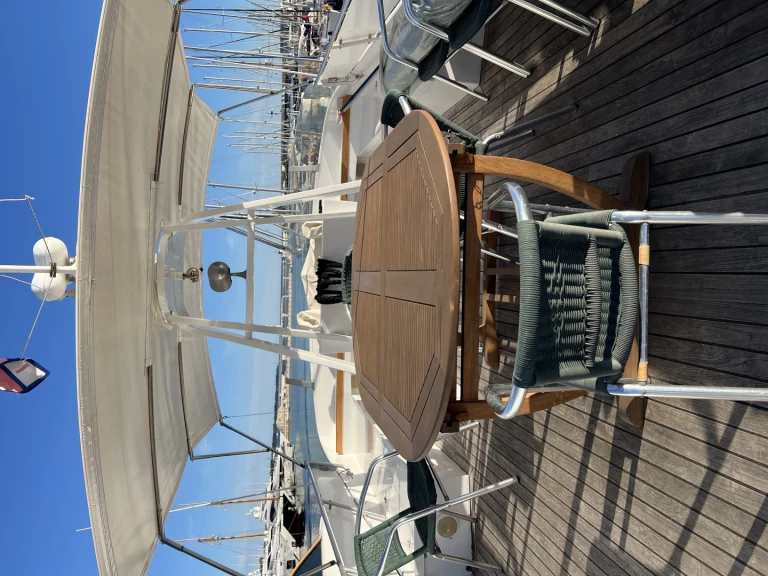 Cantieri Di Pisa Pegasus charter bareboat or captained in  Vieux Port de Cannes