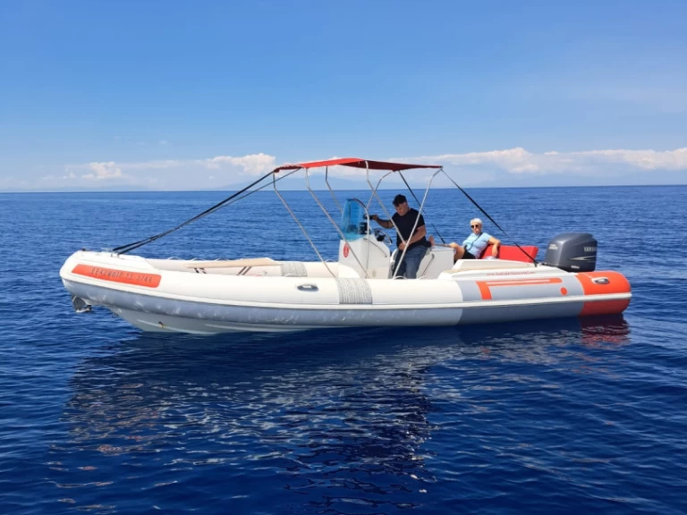 RIB rental in Nea Potidaia - Pirelli PZERO770