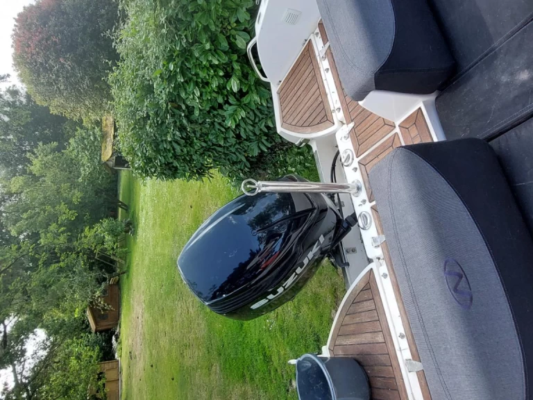 Motorboat for rent Porto-Vecchio at the best price