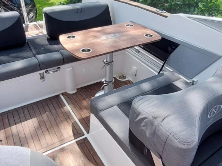 Motorboat for rent Porto-Vecchio at the best price