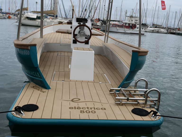 Motorboat rental in Marina de Palamós - Electric Inside Boats 800