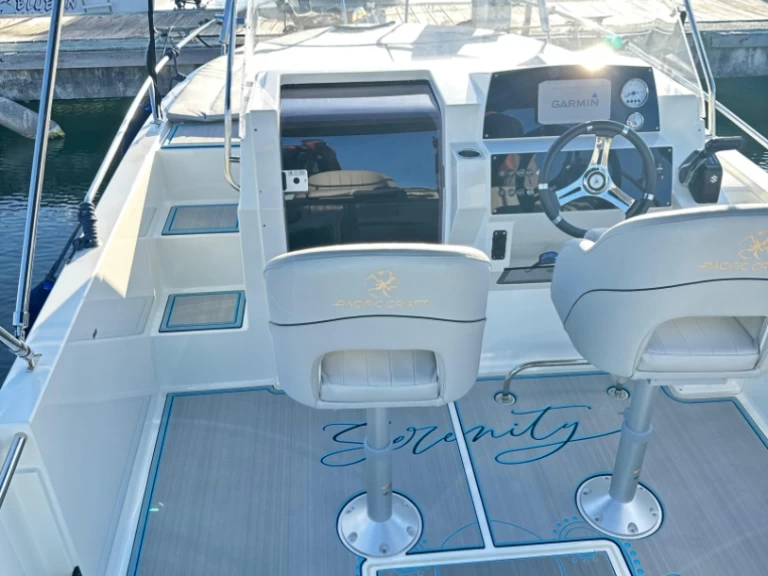 Yacht charter Le Gosier cheap Pacific Craft 630