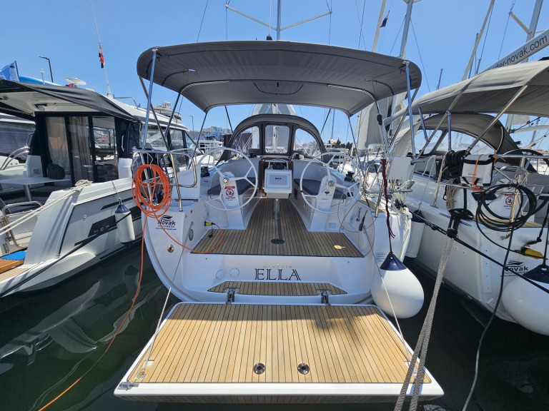 Sailboat for rent Biograd na Moru at the best price
