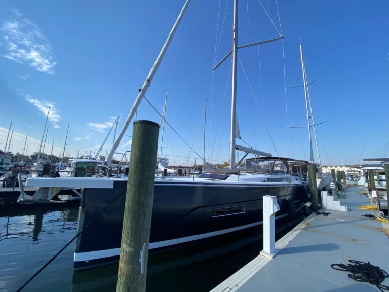 Boat rental Dufour Dufour 530 in Annapolis on Samboat