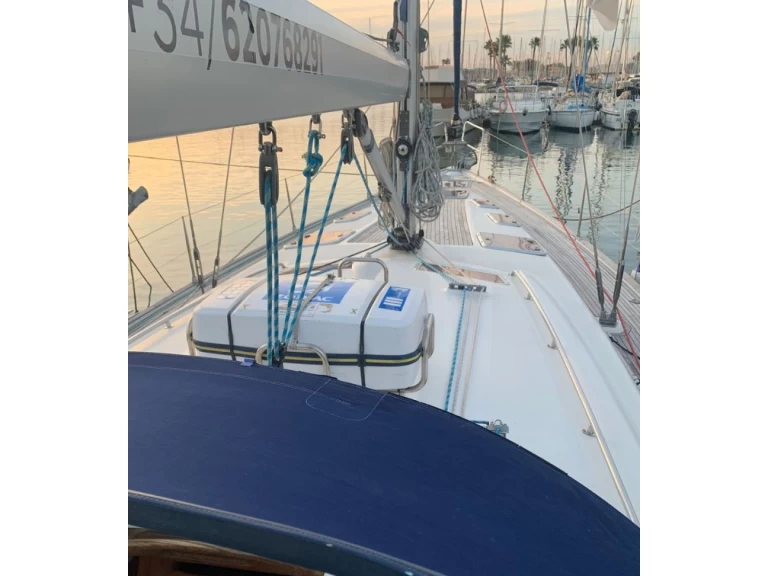 Bareboat Rental Sailboat Bavaria with a boat licence