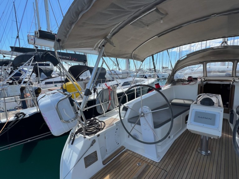 Bareboat Rental Sailboat Bavaria with a boat licence