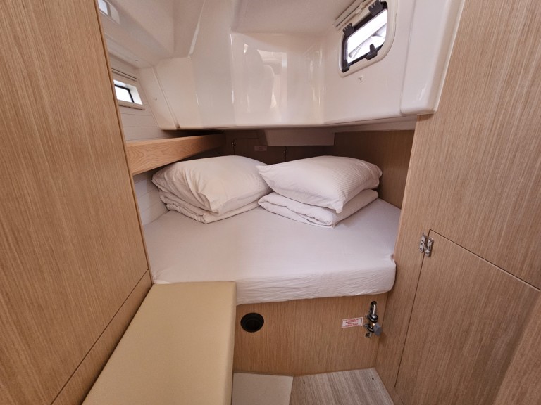 Sailboat for rent Biograd na Moru at the best price