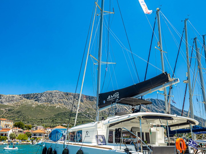 Bareboat Rental Catamaran Lagoon with a boat licence