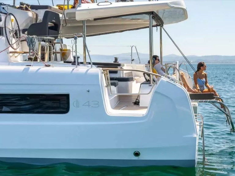 Boat rental Lagoon Lagoon 43  in Cugnana Verde on Samboat