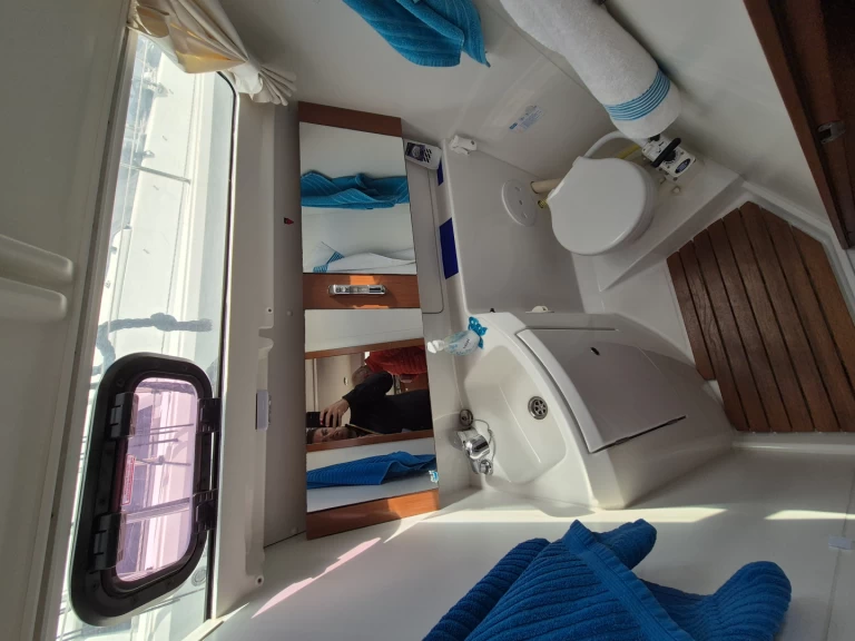 Sailboat rental with or without captain Bénéteau Hjellestad