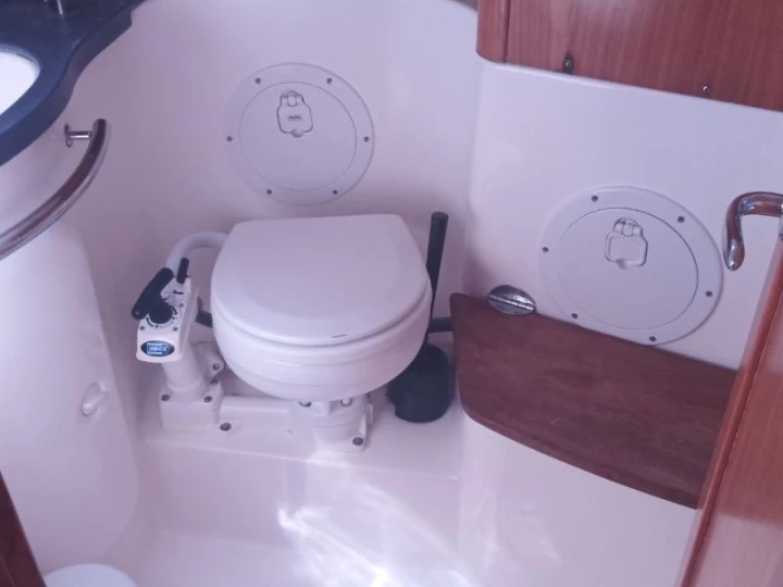 Sailboat rental in Marseille - Bavaria Bavaria 50