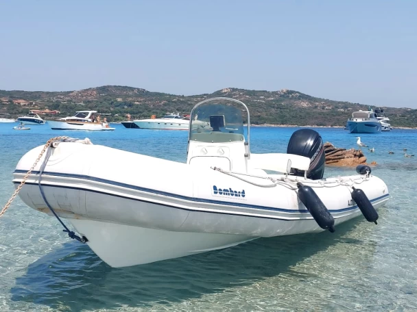 Zodiac Explorer 640 in Sainte-Lucie de Porto-Vecchio on SamBoat