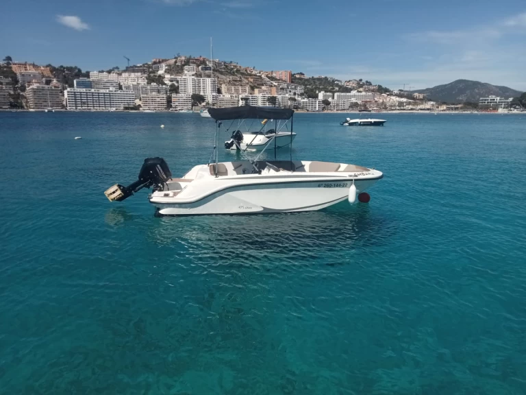 Rent a Quicksilver QS 475 AXESS La Savina