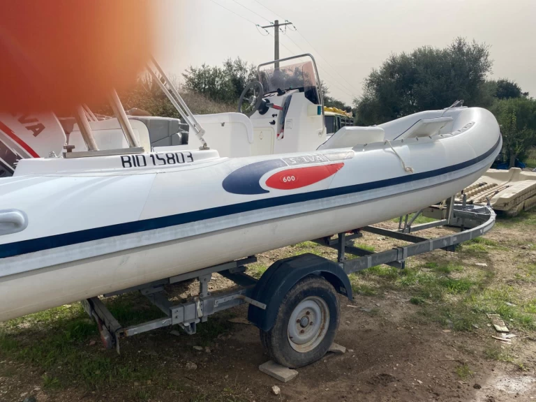 Selva Evolution D.600 in Saint-Florent on SamBoat