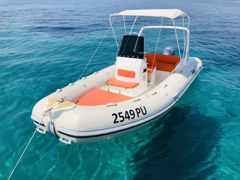 RIB rental in Medulin - Bat 590 Pacific