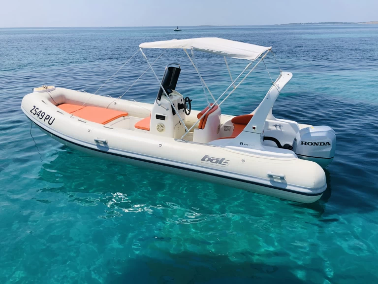 Boat rental Bat 590 Pacific in Medulin on Samboat