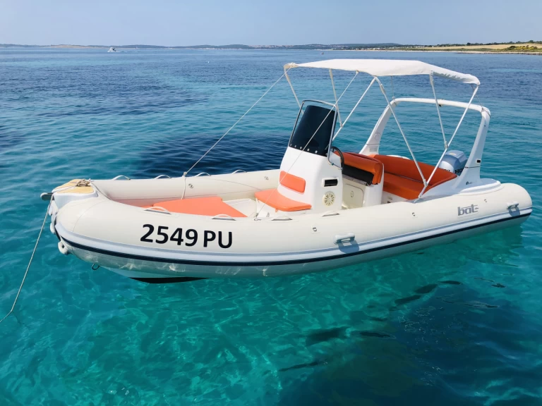RIB rental with or without captain Bat 590 Medulin