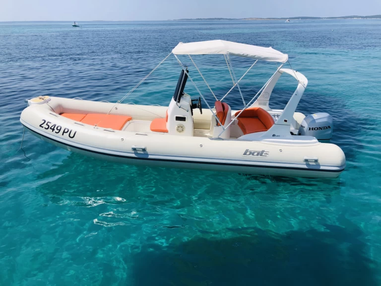 Bareboat Rental RIB Bat 590 with a boat licence