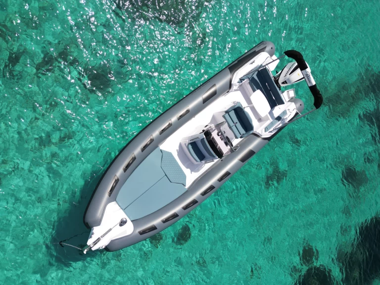 Bareboat Rental RIB Ranieri with a boat licence