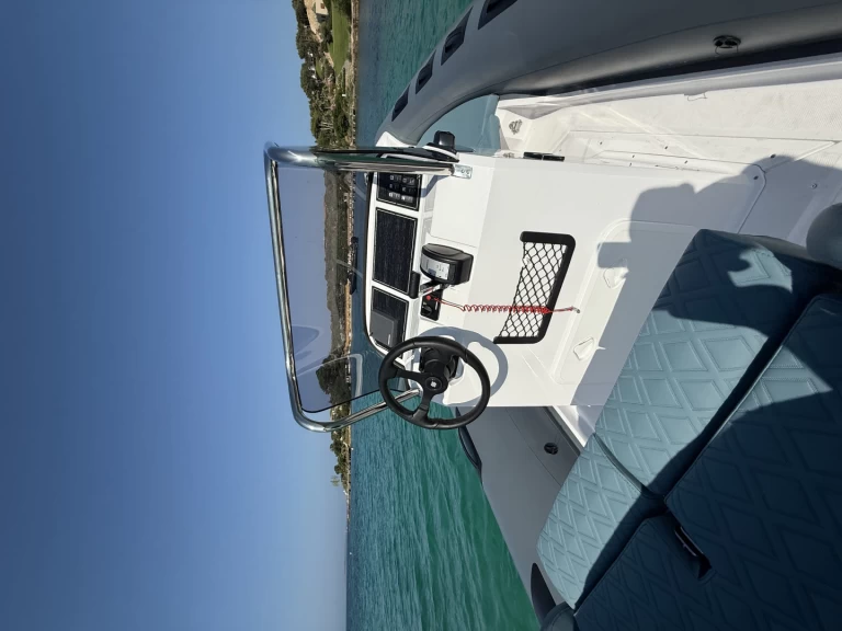 Ranieri Cayman 26 Sport charter bareboat or captained in  Portisco