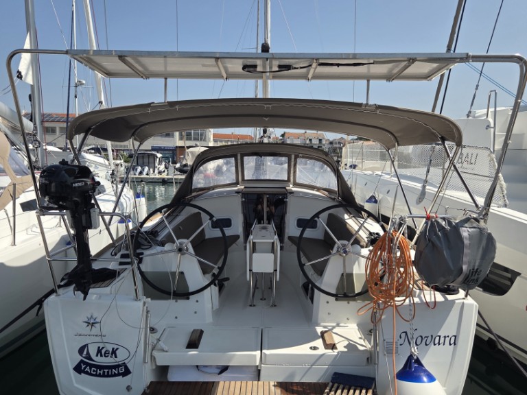 Sailboat rental with or without captain Jeanneau Pirovac