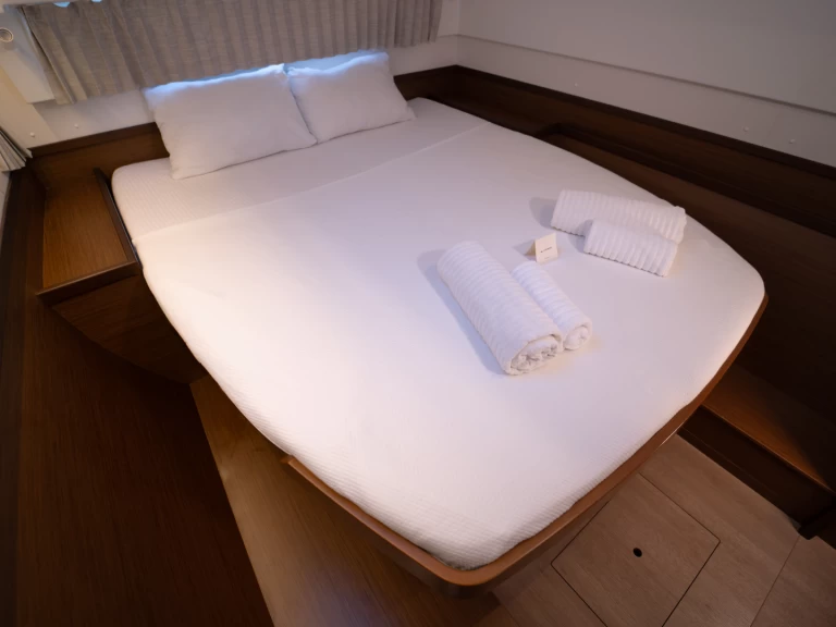 Bareboat Rental Catamaran Lagoon with a boat licence