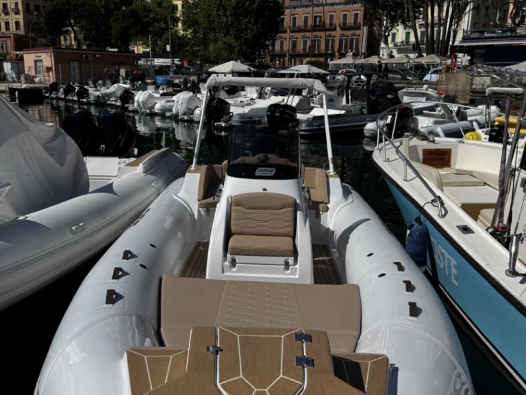 Bareboat Rental RIB Oromarine with a boat licence