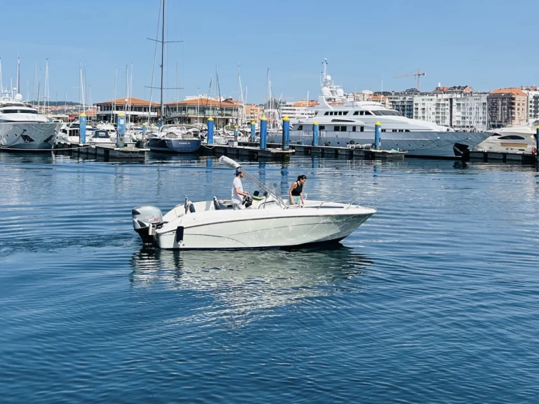 Quicksilver Quicksilver 600 Commander in Porto Deportivo Sanxenxo on SamBoat