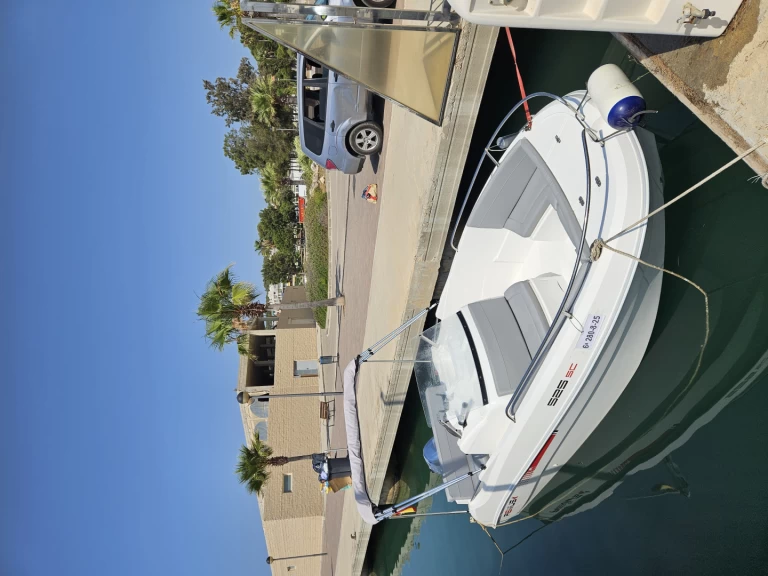 Remus 525 SC in Roda de Barà on SamBoat