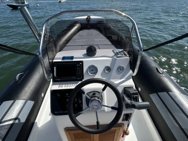 Rent a Nautica Led Nautica Led  Grand Piquey