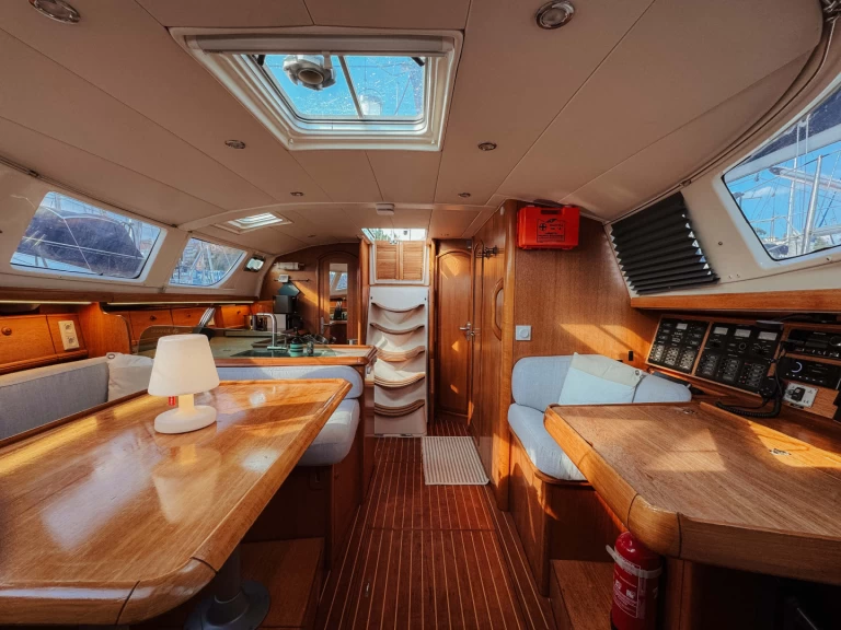 Sailboat rental with or without captain Jeanneau Portoferraio