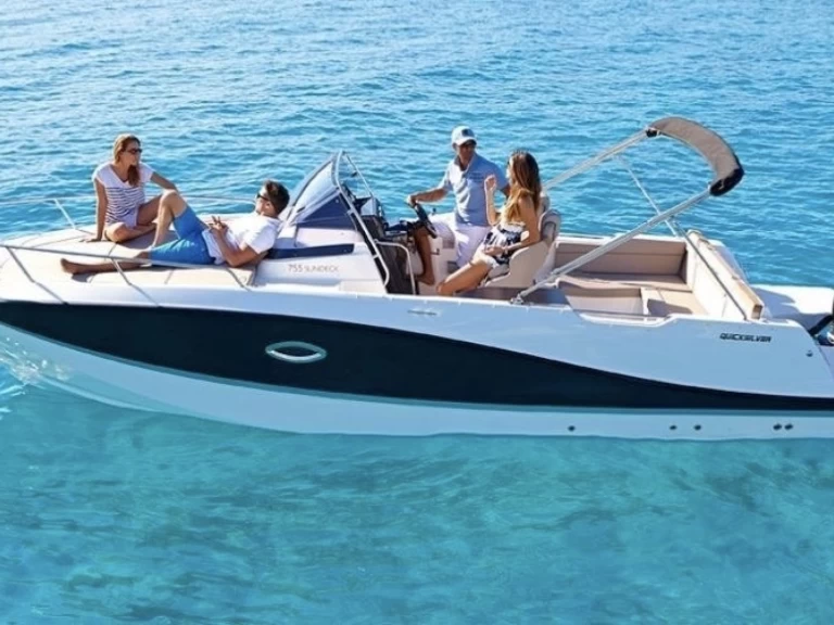 Motorboat rental with or without captain Quicksilver Palma de Mallorca
