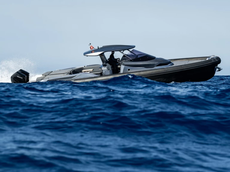 Bareboat Rental RIB Sacs with a boat licence