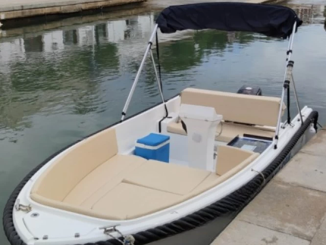 Motorboat rental with or without captain Tramontana Ciutadella de Menorca