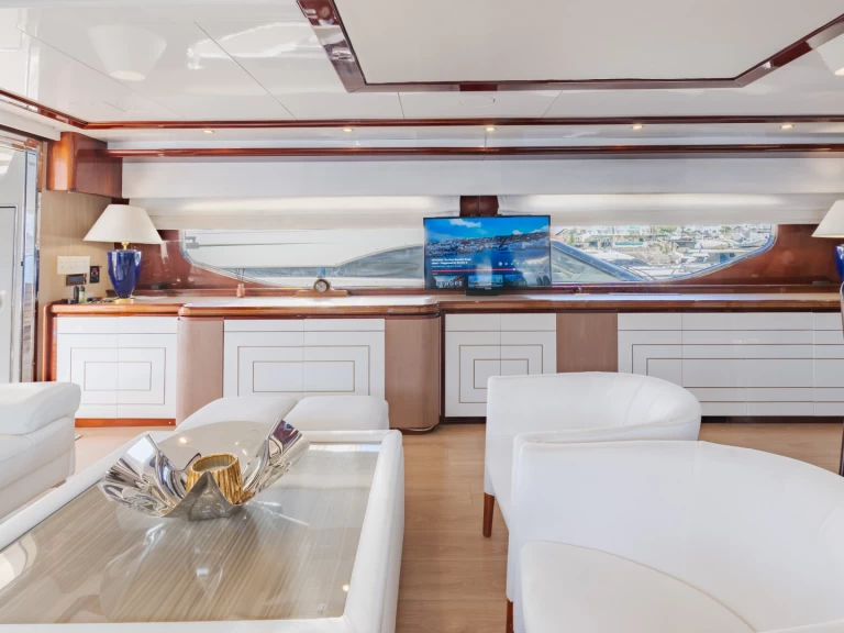 Rent a Posillipo Posillipo Technema 80 Órmos Bay