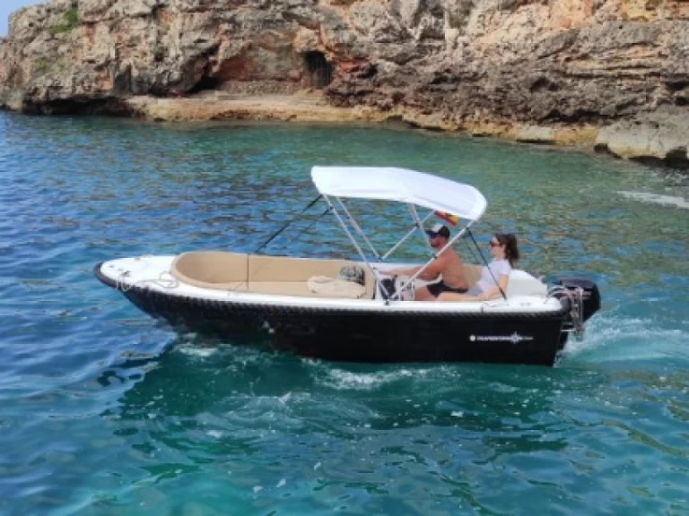 Marion 500 classic in Port de Ciudadella on SamBoat