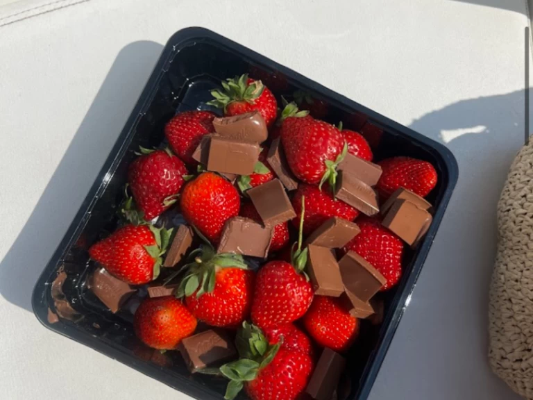 Bareboat Rental Motorboat Marinello with a boat licence