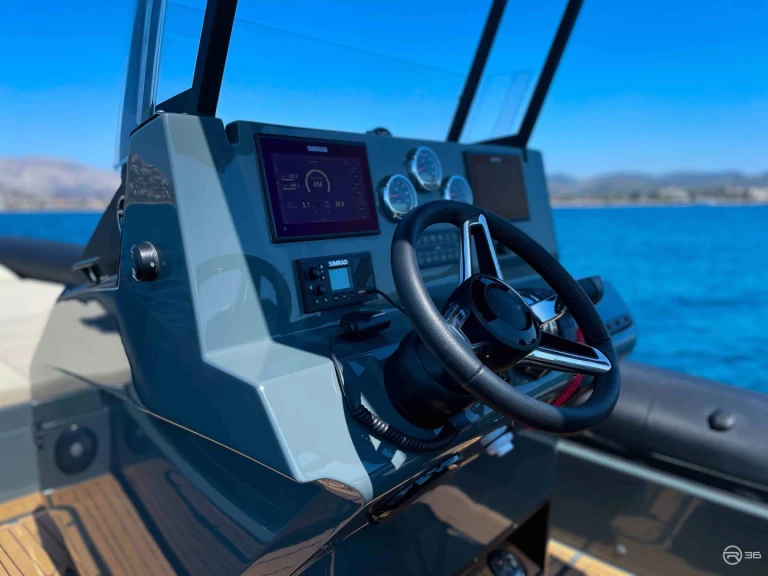 Rent a  Rock Marine 36 Lagonisí