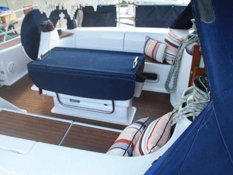 Bareboat Rental Sailboat Bavaria with a boat licence