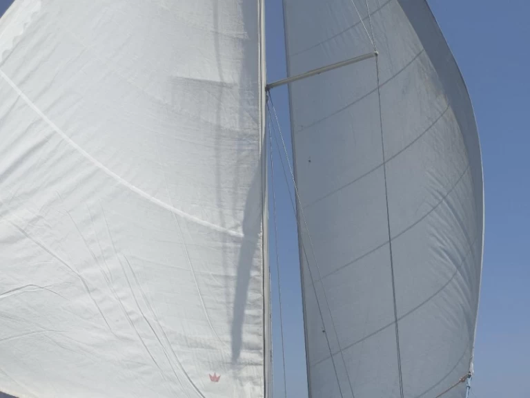 Sailboat for rent Kalamata at the best price