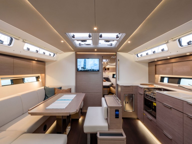 Bareboat Rental Sailboat Hanse with a boat licence