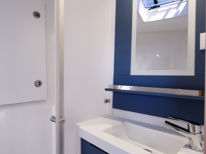 Boat rental Fountaine Pajot Tanna 47 Quintet in Alimos on Samboat