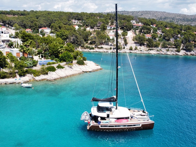 Catamaran rental with or without captain Lagoon Kaštela