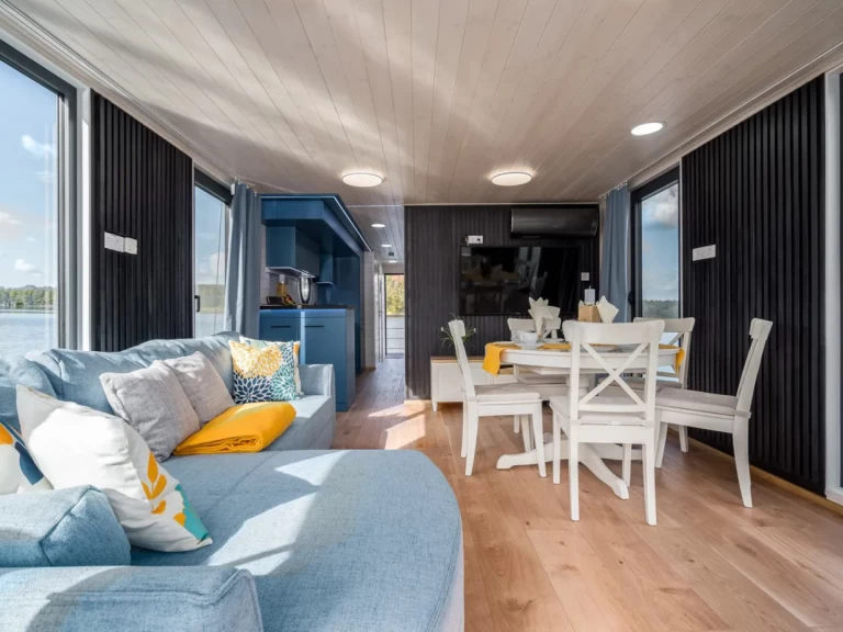 Houseboat for rent Fürstenberg/Havel at the best price