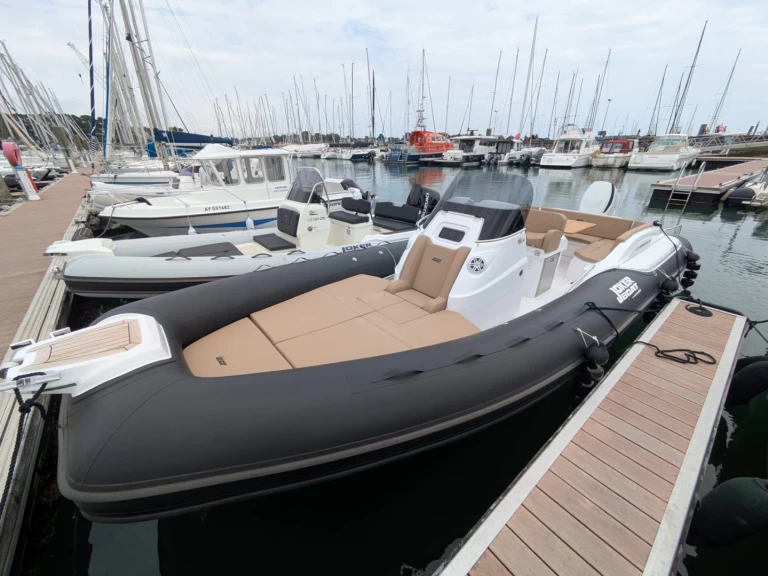 Yacht charter La Trinité-sur-Mer cheap Clubman 28